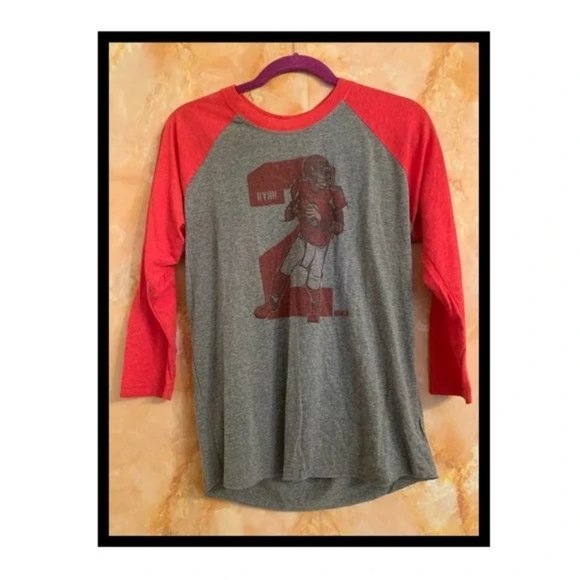 *FREE w/$15 Purchase - EUC Matt Ryan Raglan T-shirt - Picture 1 of 3